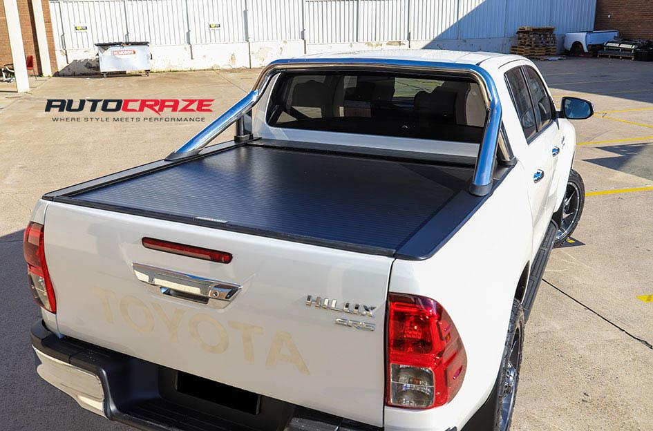 TOYOTA HILUX N80 4WD GD01 BLACK WITH CHROME INSERTS